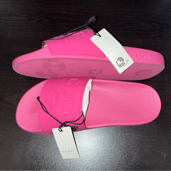 Gucci women’s slides pink rubber flip flops - size 8 - Picture 2 of 8